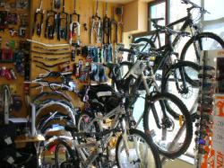 BICICLETE, accesorii ciclism, articole sportive, ski, REPARATII bicicleta > eXtrem BIKE Sport, Baia Mare, MM, m367_6.jpg