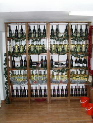 CRAMA BACHUS > vinuri RECAS (colt cu str. Cosbuc), Baia Mare, MM, m728_7.jpg