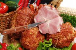 CARNE, MEZELURI - din carne porc, carne vita, carne pui - FERMA ZOOTEHNICA, Baia Mare, MM, m2010_54.jpg