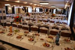 NUNTI si EVENIMENTE SPECIALE > TOPAZ srl > restaurant cu autoservire (maxim 350 de locuri) , Baia Mare, MM, m2011_33.jpg